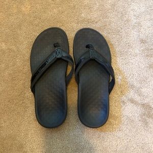 Black/Black Patent Vionic Sandals, Size 8